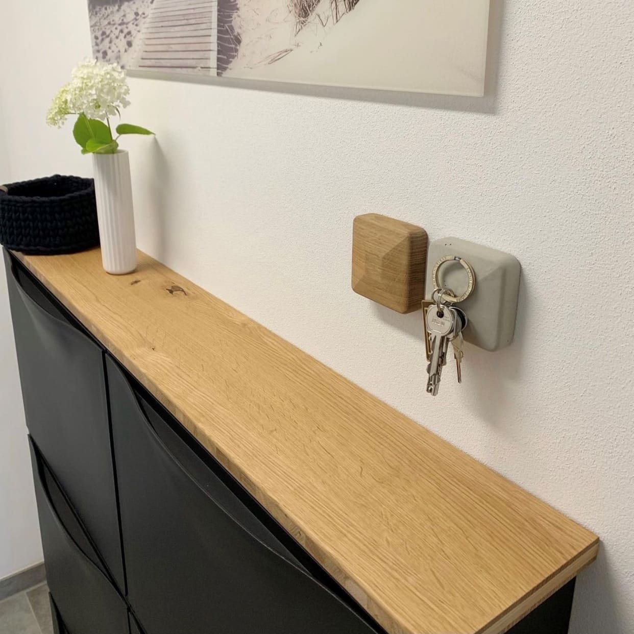 Magnetischer Schlüsselhalter HAMO (3er Set) - holz und grauer beton in kombination
