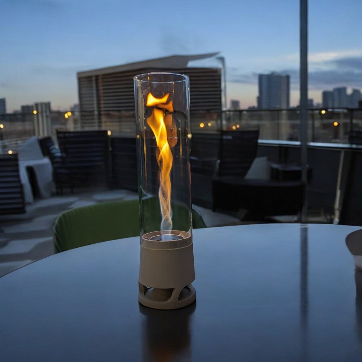 LUCEO Tischfeuer in Grau als elegante Deko für die Terasse